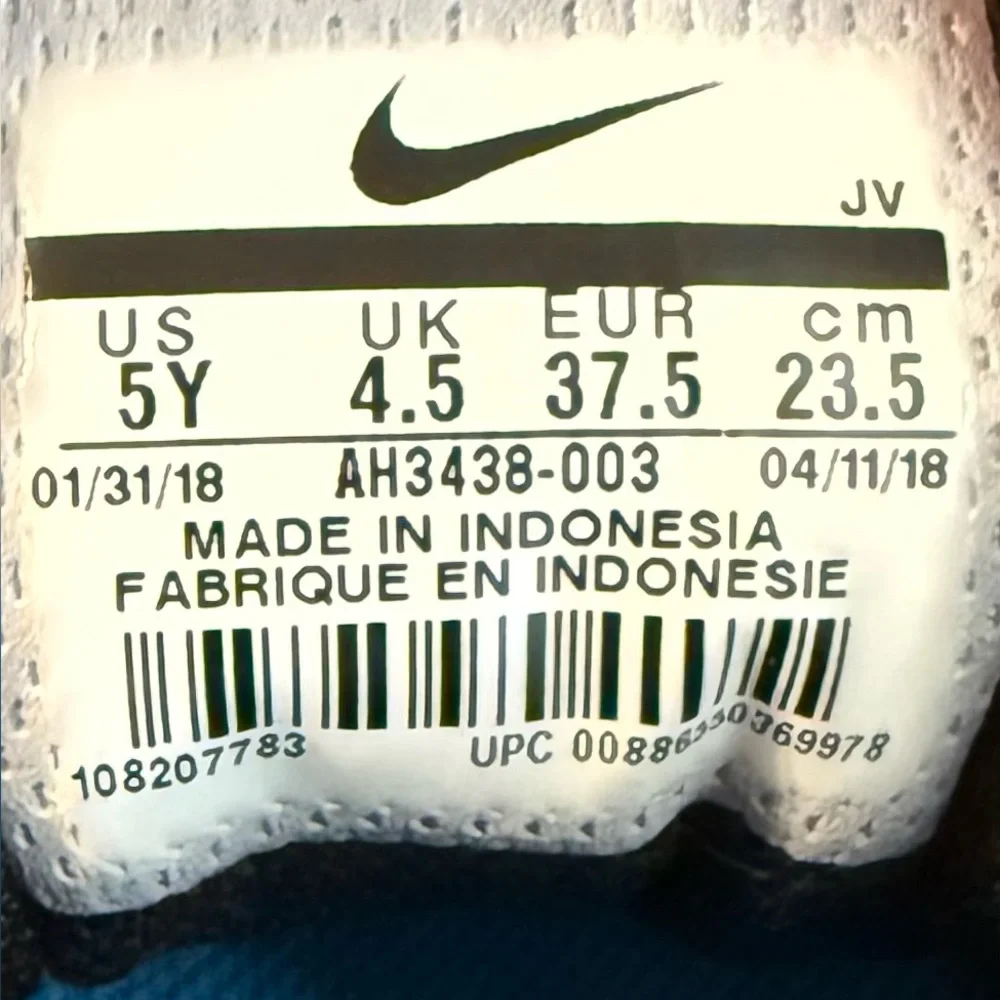 Nike Free RN 2018 GS in the 